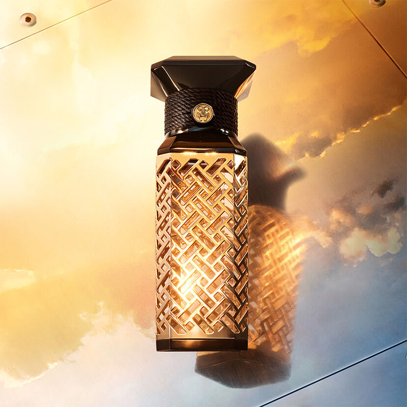 arte y materia ⋅ black angelica - la botella ⋅ guerlain